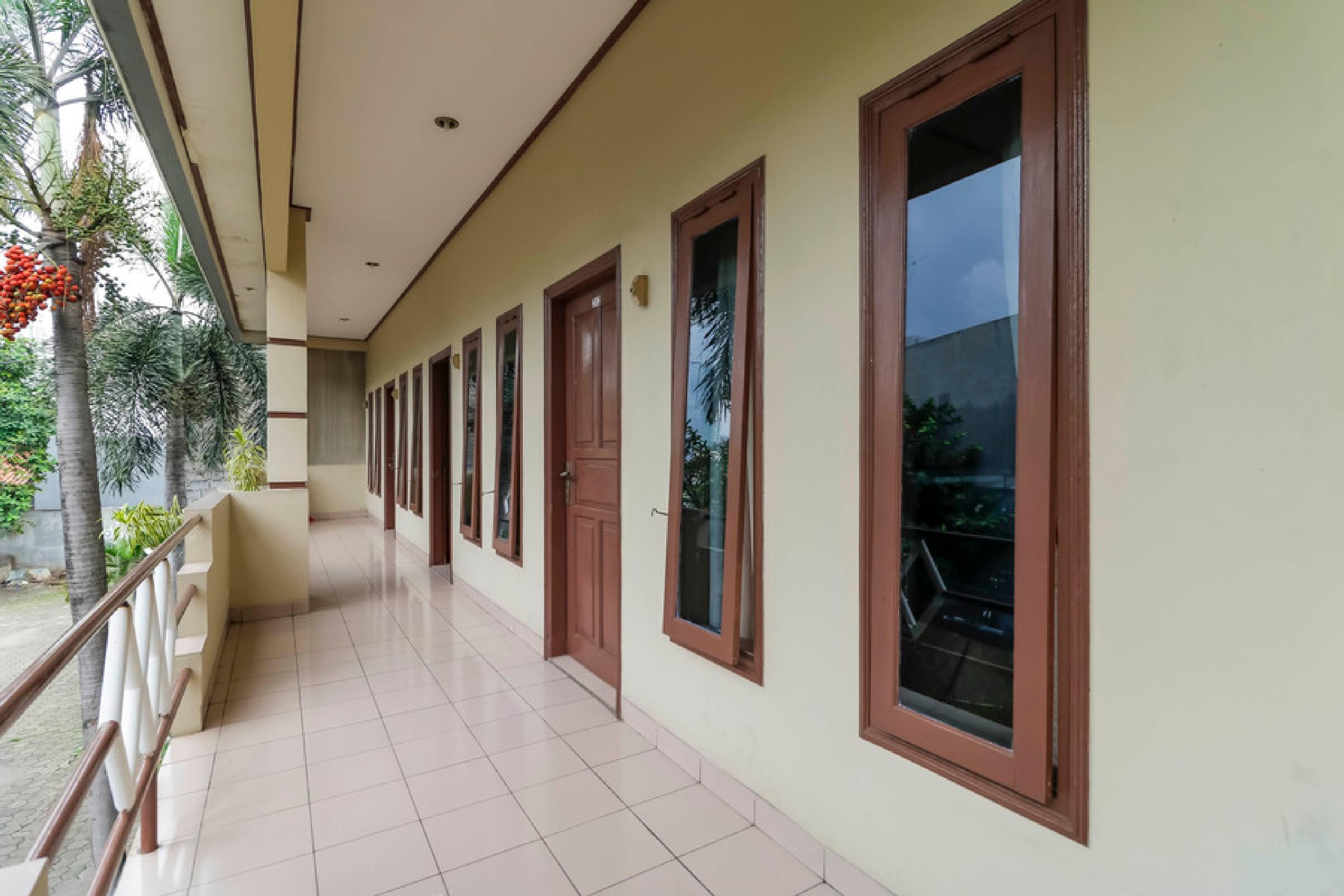 Reddoorz @ Karet Pedurenan 3 Rumah tetamu