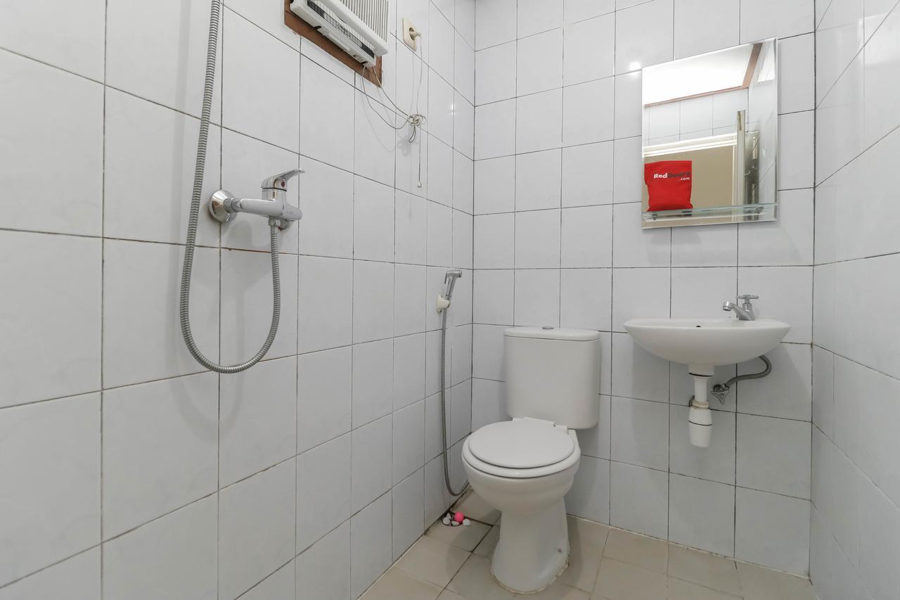 Reddoorz @ Karet Pedurenan 3 Rumah tetamu 3*